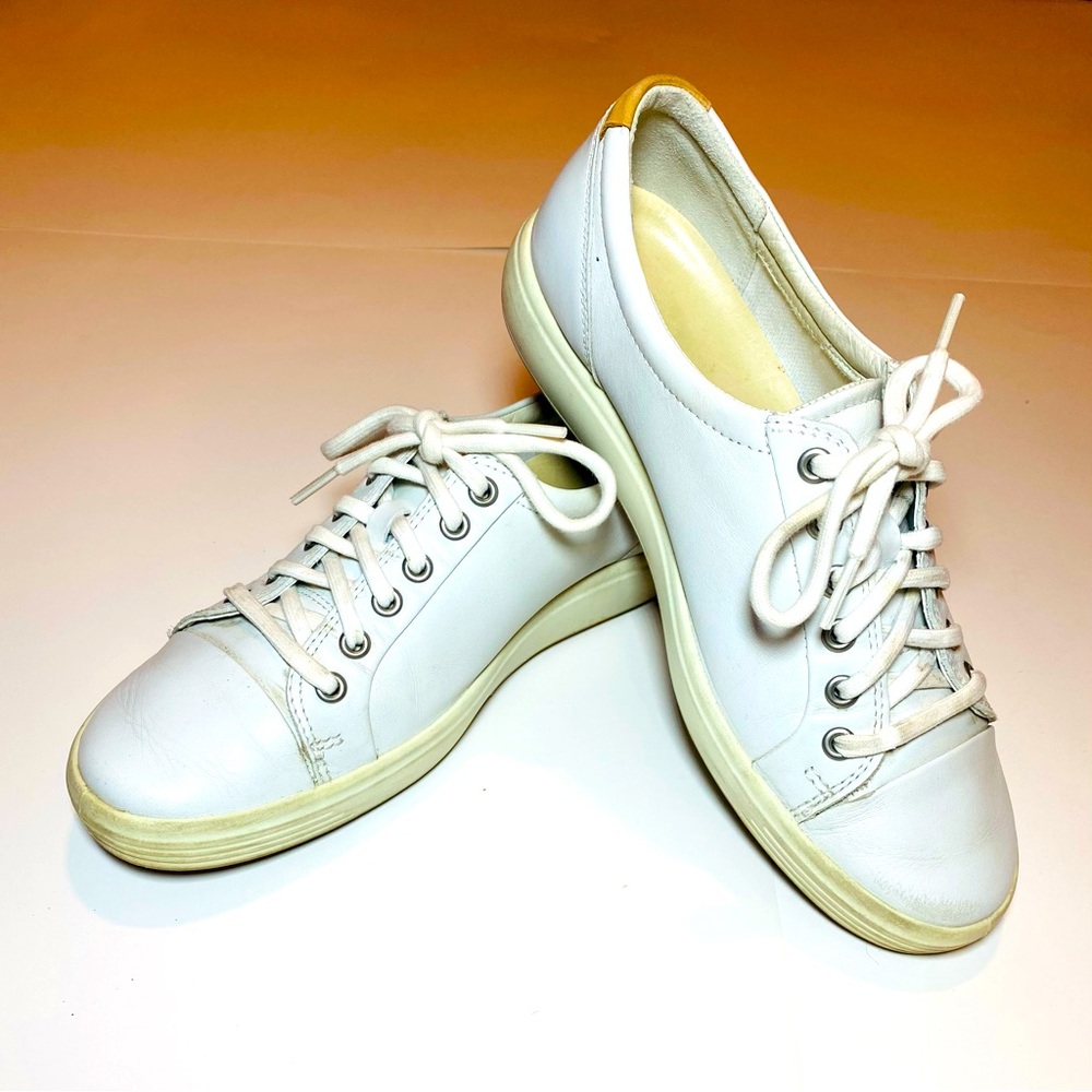 White Leather Ecco Soft 7 Sneakers Women’s Size 10 (US) / 41 (EU)